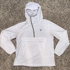 Scoop Bench White Rain Coat